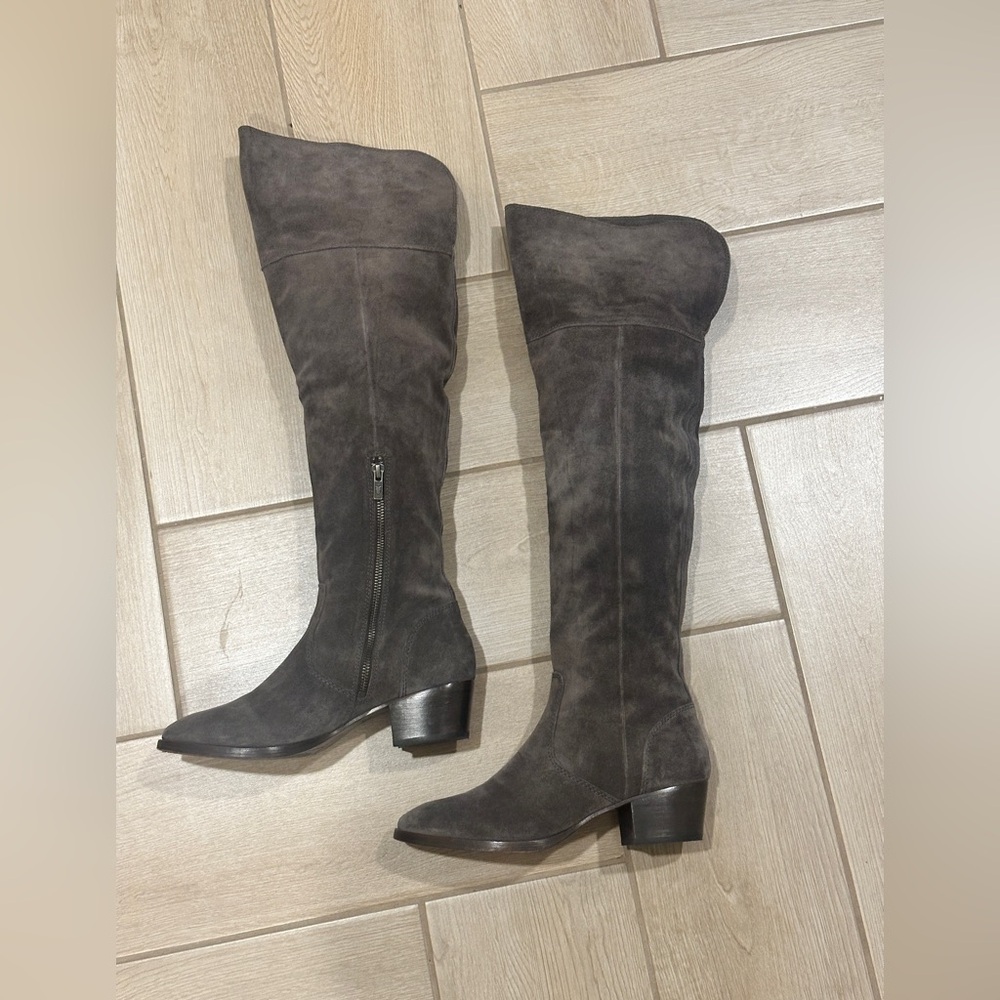 FRYE Boots Gray Suede Knee-High Boots Size 9.5 Versatile Wear Fold Over Top